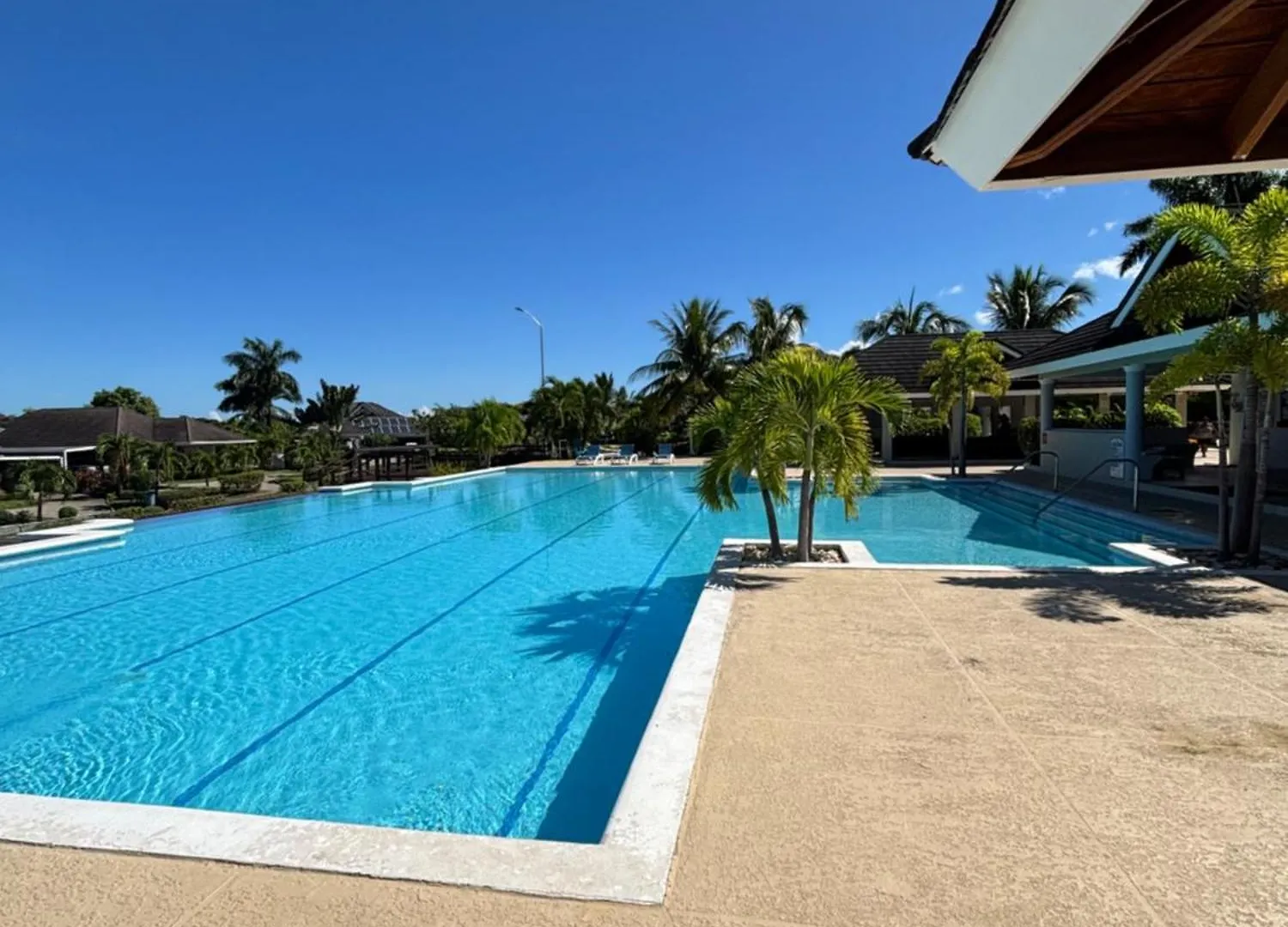 Cool Luxury One Bedroom Ocho Rios Banks Villa